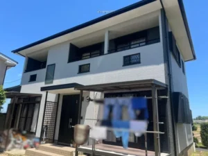 古賀市 多彩模様塗料 高耐候で光沢のある美壁になった屋根外壁塗装